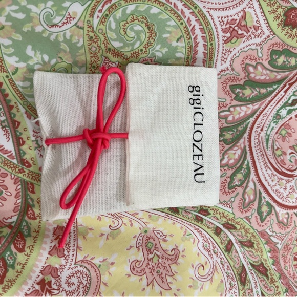 Gigi Clozeau brand new necklace. - Picture 2 of 6